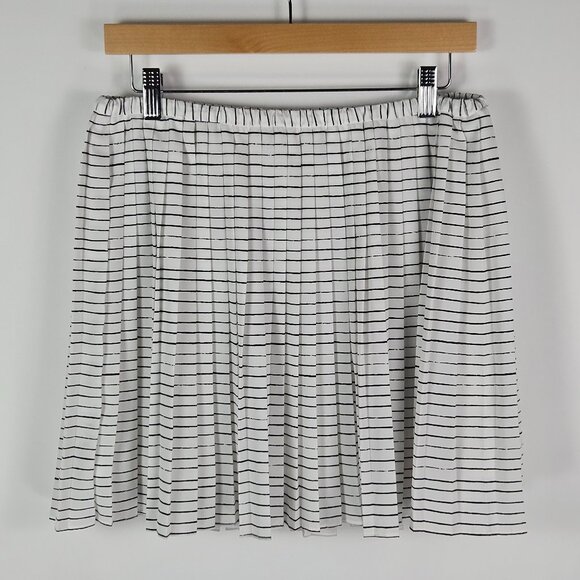 Banana Republic Pleated Mini Skirt White Black Stripe Elastic Waist Size Small - Picture 1 of 8